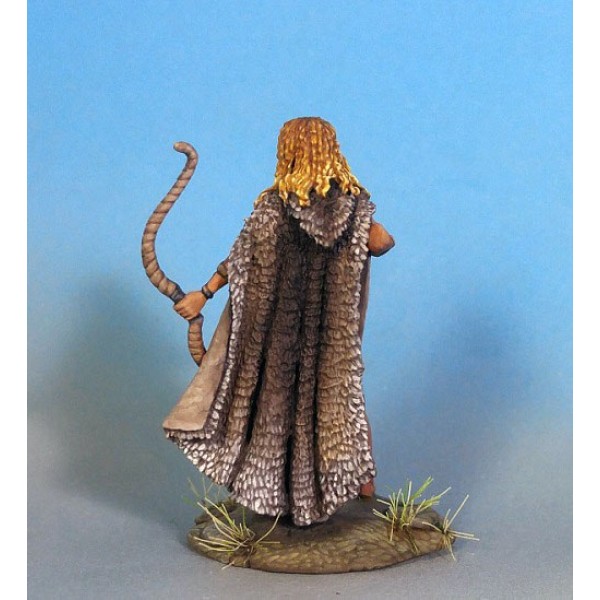 Dark Sword Miniatures - Visions in Fantasy - Female Feral Elf w/ Bow Dark Sword Miniatures - Visions in Fantasy - Female Feral Elf w/ Bow