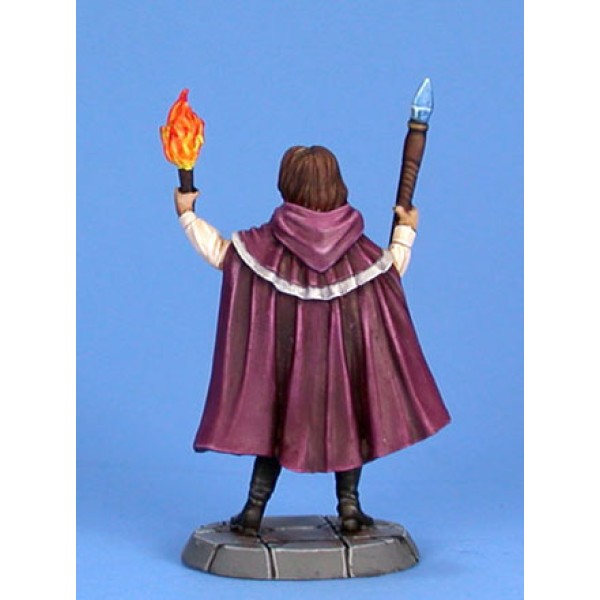 Dark Sword Miniatures - Easley Masterworks - Female Mage