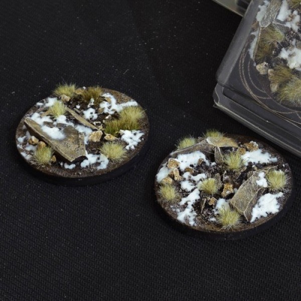 Gamers Grass - Battle Ready Bases - Winter - Round 60mm (2) Gamers Grass - Battle Ready Bases - Winter - Round 60mm (2)