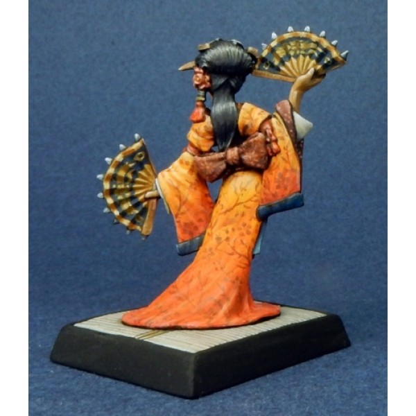 Reaper - Pathfinder Miniatures: O-Sayumi